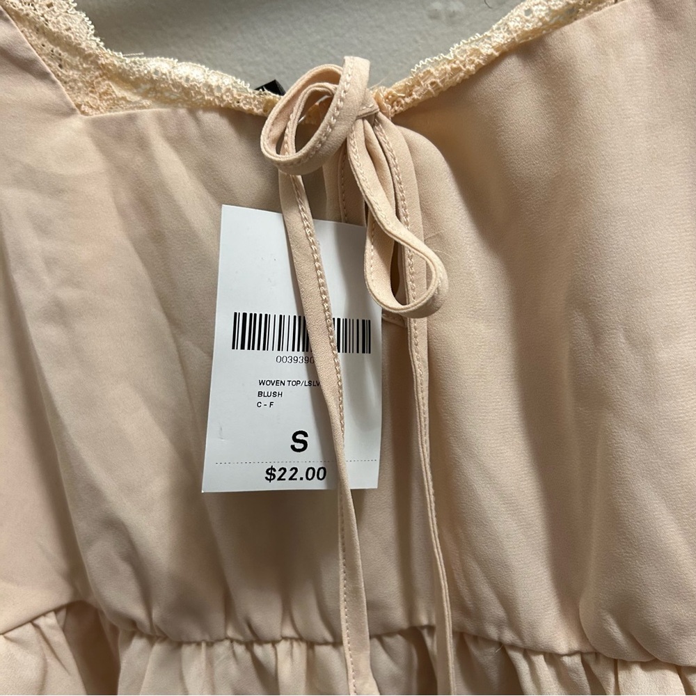 Floaty Ruffle Cream F21 Top - Picture 5 of 8